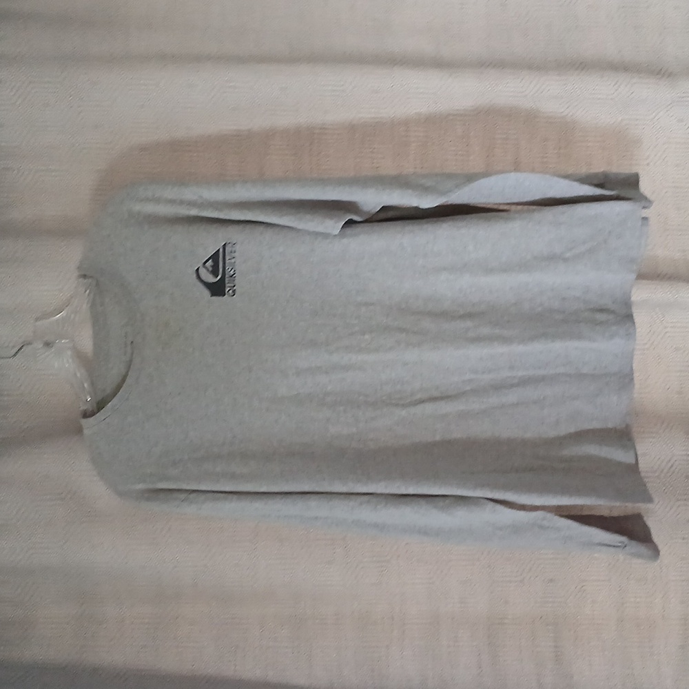Quiksilver Long Sleeve Tee Size Large